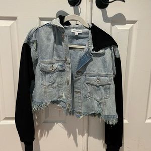 Jean jacket with sweatshirt sleeves & hood